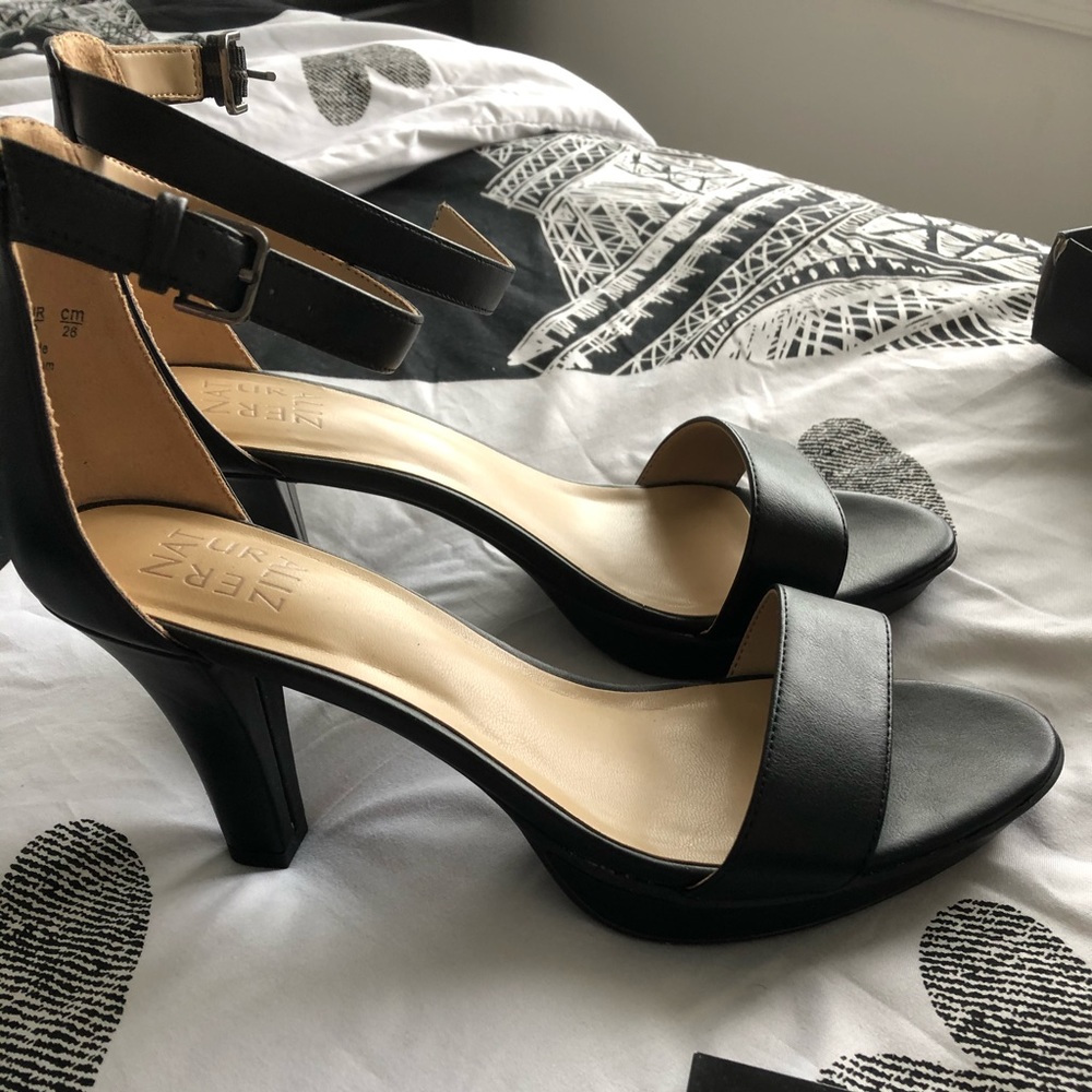 Naturalizer Platform Pump